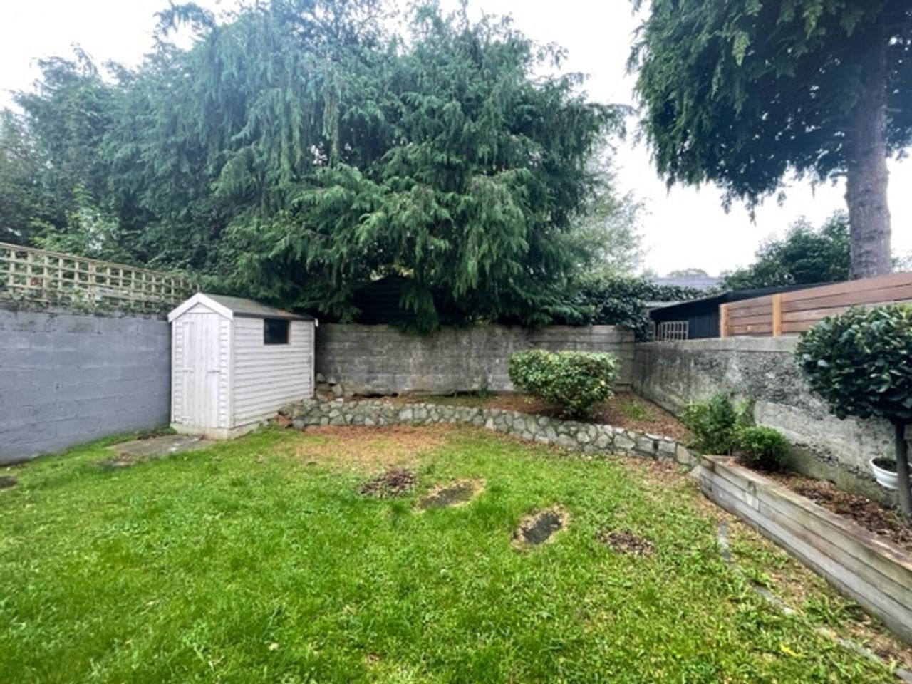 27 Saint Alban's Park, Sandymount Olivers Estate Agent