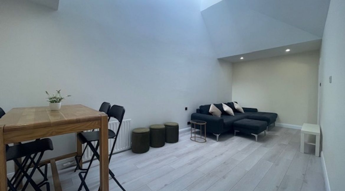 520114-large-1.jpg