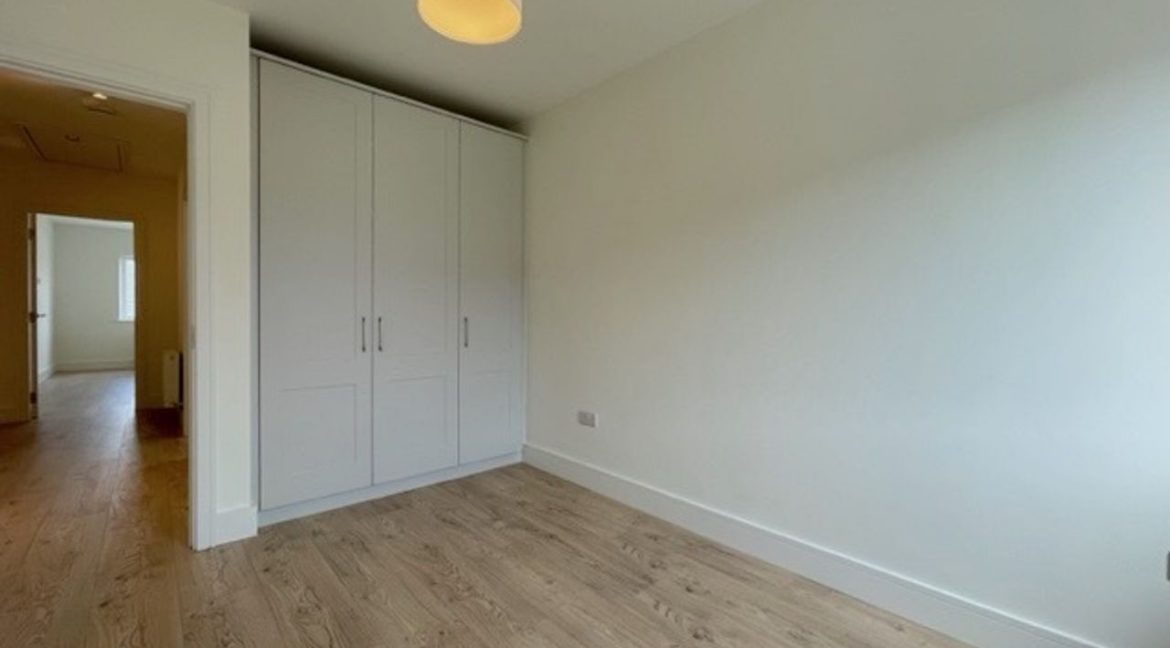 Olivers Estate Agent | 5 Mercer Green,Dublin 18 521663-large-12.jpg