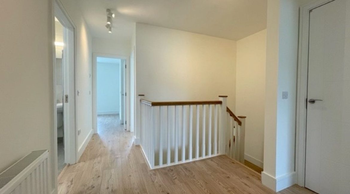 Olivers Estate Agent | 5 Mercer Green,Dublin 18 521663-large-14.jpg