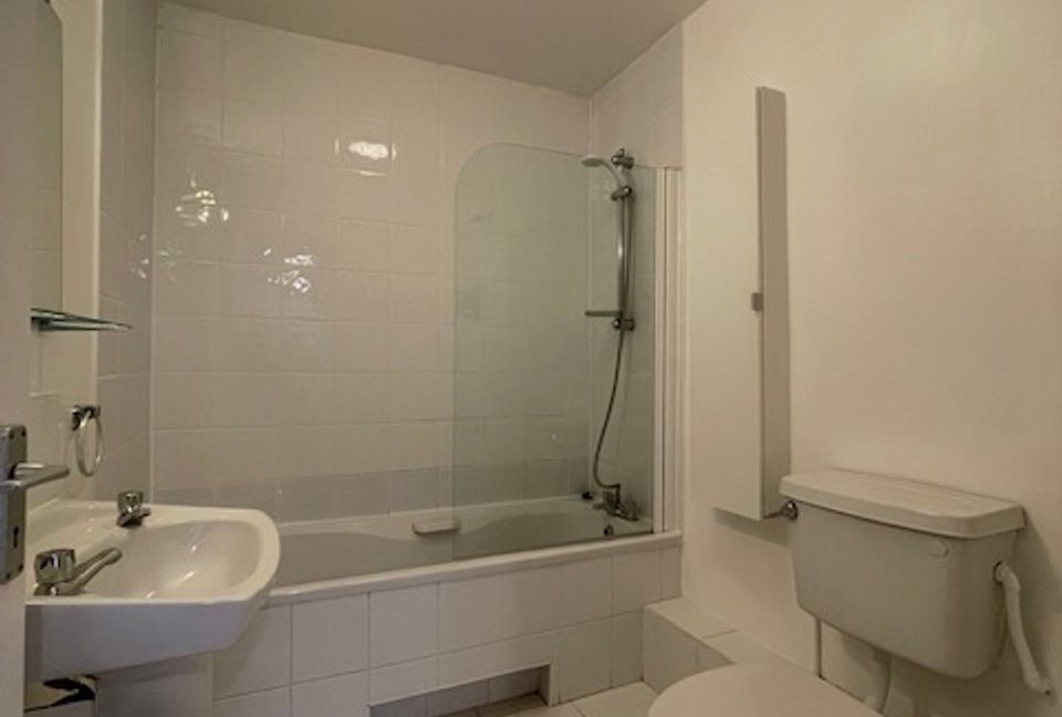 Olivers Estate Agent | Apartment 156, Block F, Bellevue 502310-large-9.jpg