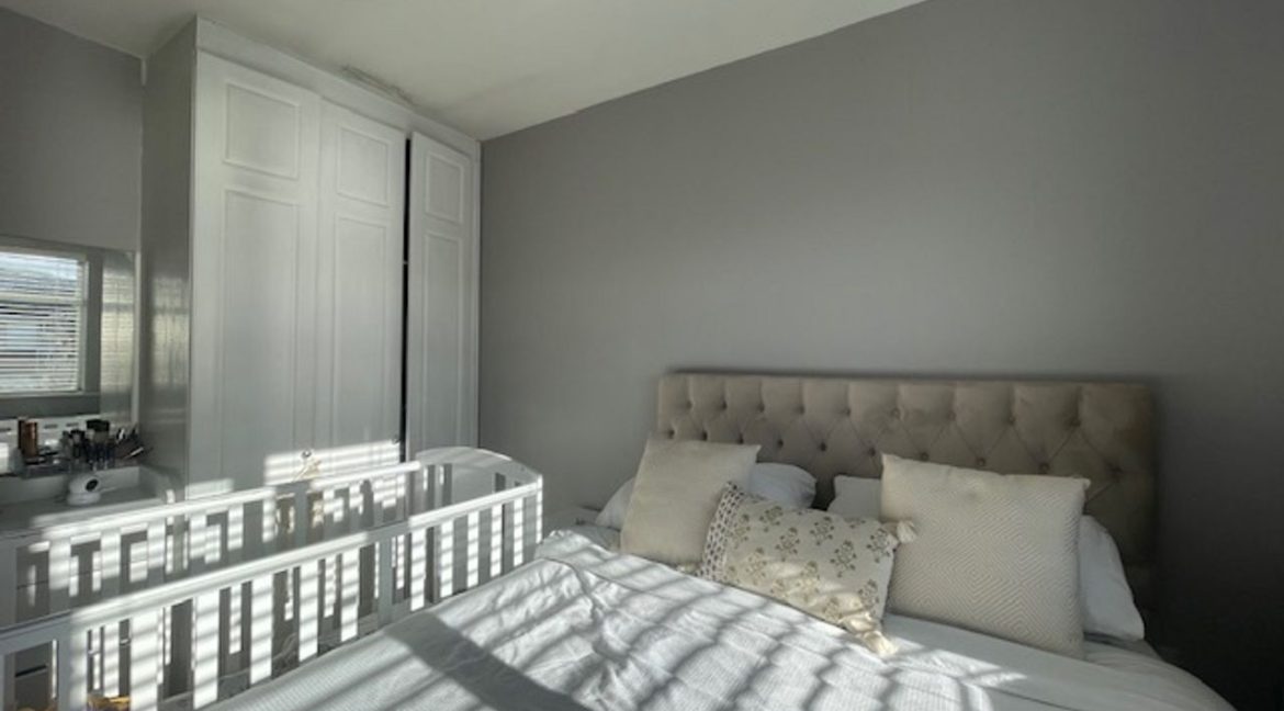 Olivers Estate Agent | 27 Parklands Court, Ballycullen 502002-large-5.jpg