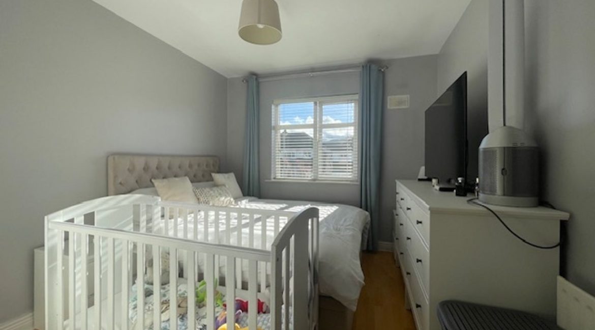 Olivers Estate Agent | 27 Parklands Court, Ballycullen 502002-large-6.jpg