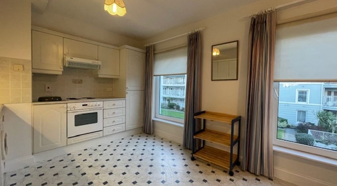 Olivers Estate Agent | Apartment 57 ,Salthill,Blackrock,Co. Dublin 507759-large-2.jpg