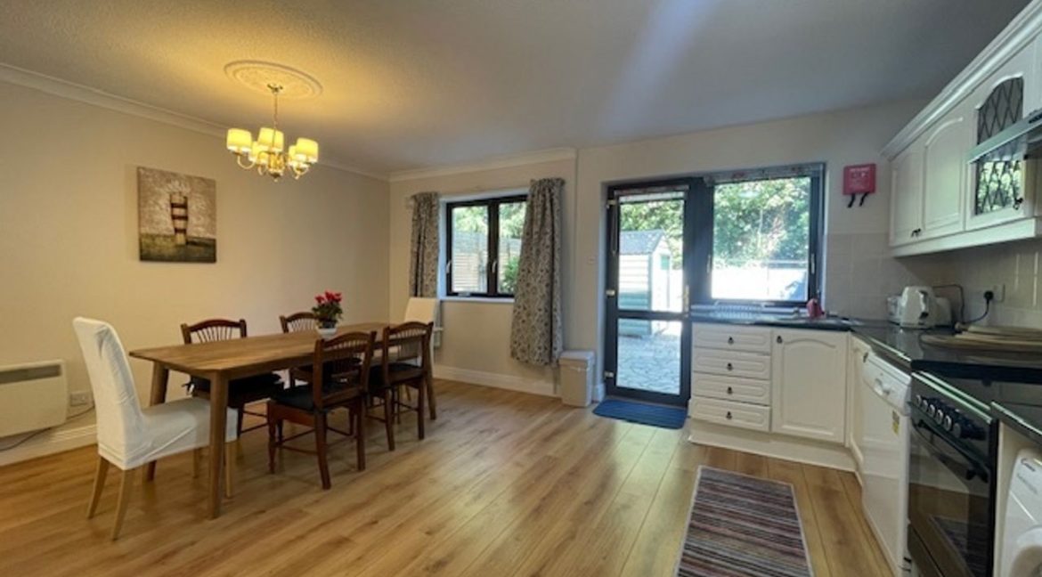 Olivers Estate Agent | 6 Marlborough Court 521134-large-4.jpg