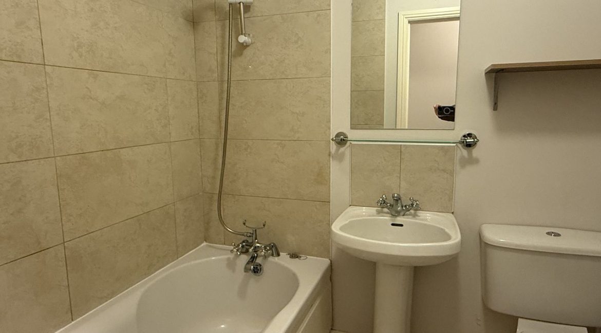 Olivers Estate Agent | Apartment 32, North Wing Old Connaught House 521104-large-7.jpg