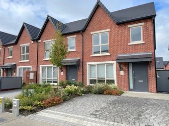 Olivers Estate Agent|5 Mercer Green,Dublin 18