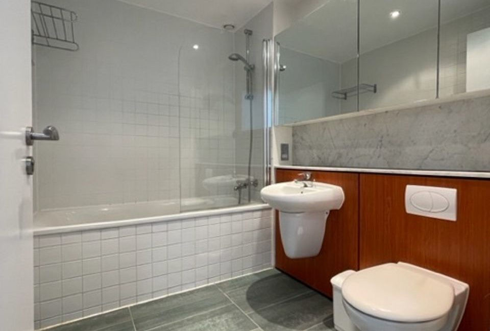 521630-large-6.jpg