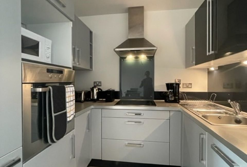 443911-large-5.jpg