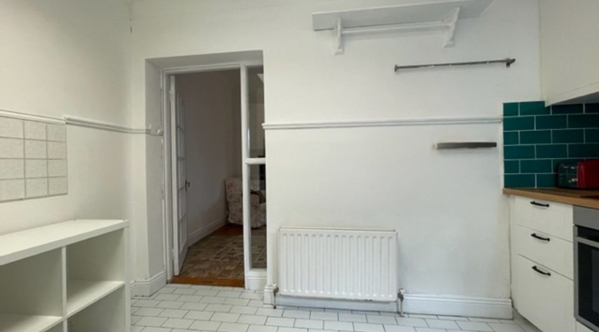 448469-large-4.jpg