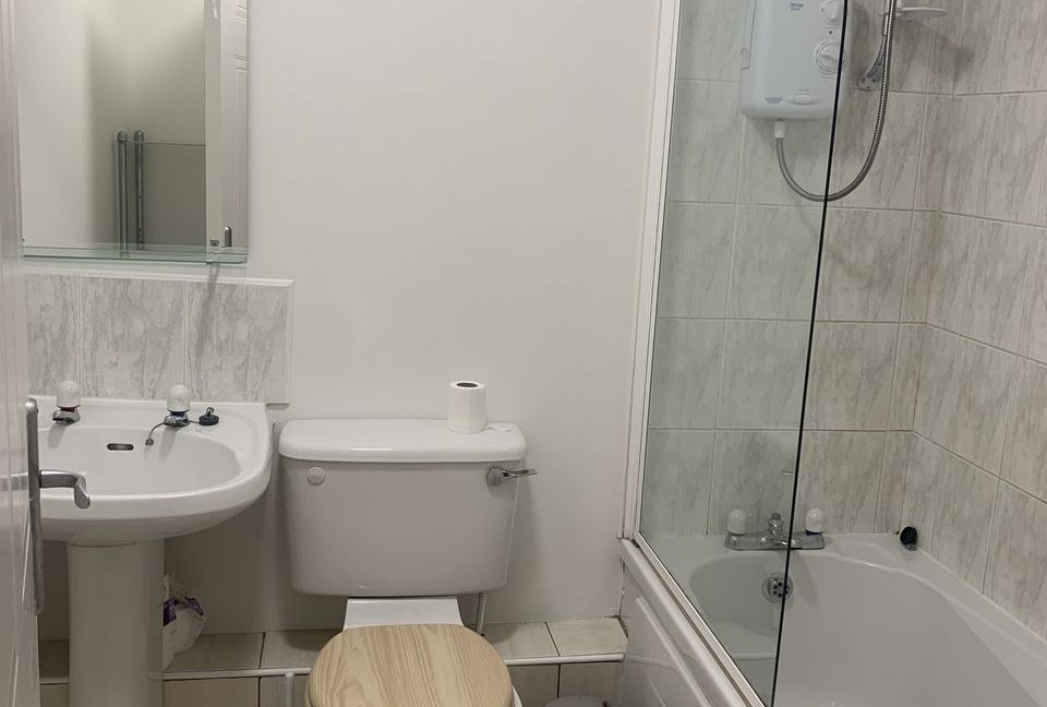 453120-large-7.jpg