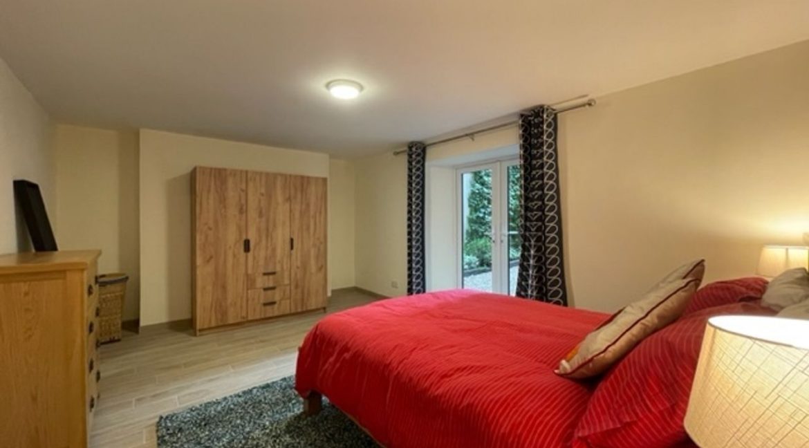 451736-large-6.jpg